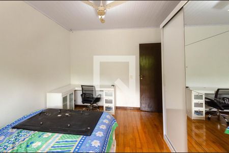 Casa à venda com 268m², 4 quartos e 2 vagasQuarto 1