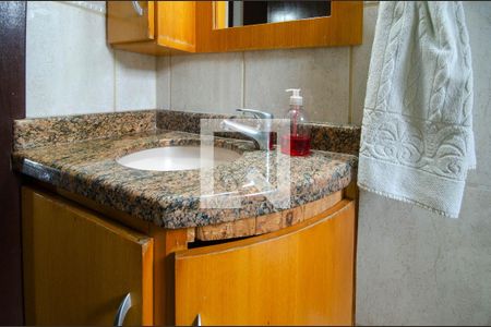 Casa à venda com 268m², 4 quartos e 2 vagasBanheiro do Quarto 2 e 3