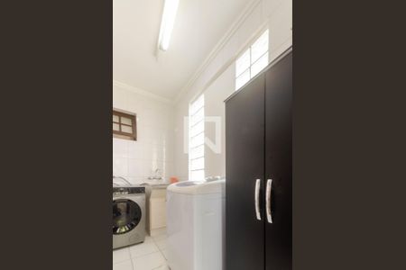 Casa à venda com 268m², 4 quartos e 2 vagasÁrea de Serviço