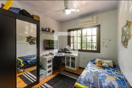 Casa à venda com 268m², 4 quartos e 2 vagasQuarto 2