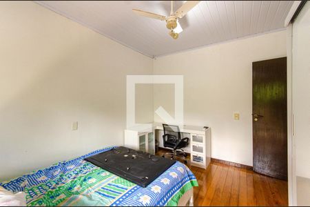 Casa à venda com 268m², 4 quartos e 2 vagasQuarto 1