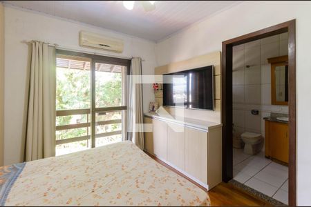 Casa à venda com 268m², 4 quartos e 2 vagasSuíte