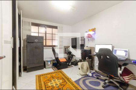 Casa à venda com 268m², 4 quartos e 2 vagasQuarto de Serviço / Home Office