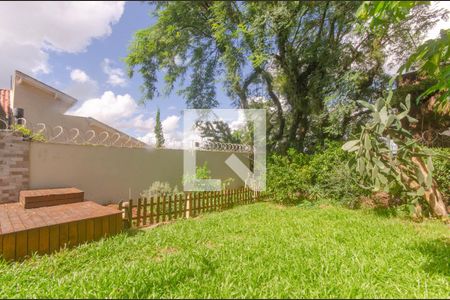 Casa à venda com 268m², 4 quartos e 2 vagasQuintal