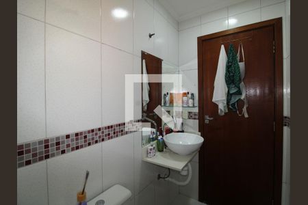 Casa à venda com 220m², 6 quartos e 2 vagasBanheiro da Suíte 2