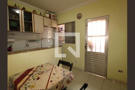 Casa à venda com 220m², 6 quartos e 2 vagasSala - Casa terrea
