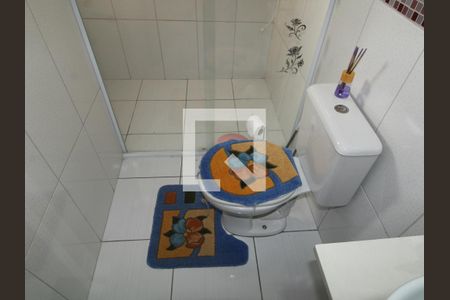 Casa à venda com 220m², 6 quartos e 2 vagasBanheiro da Suíte 2