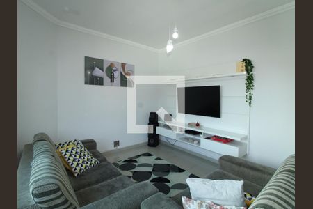 Casa para alugar com 220m², 6 quartos e 2 vagasSala de TV
