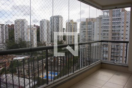 Apartamento à venda com 90m², 2 quartos e 2 vagasVaranda 