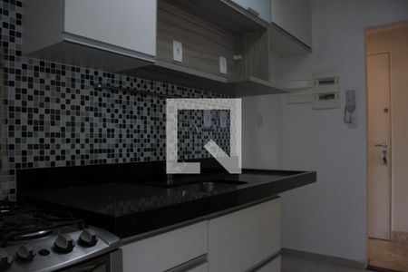 Apartamento à venda com 90m², 2 quartos e 2 vagasCozinha 