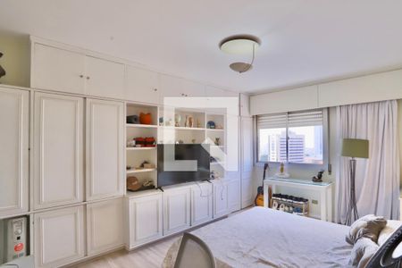 Apartamento à venda com 200m², 4 quartos e 5 vagas Apartamento à venda com 200m², 4 quartos e 5 vagasQuarto 2