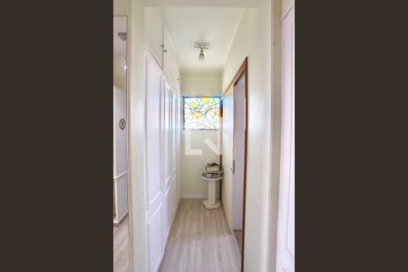 Apartamento à venda com 200m², 4 quartos e 5 vagas Apartamento à venda com 200m², 4 quartos e 5 vagasCloset do quarto 2