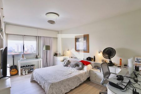 Apartamento à venda com 200m², 4 quartos e 5 vagas Apartamento à venda com 200m², 4 quartos e 5 vagasQuarto 2