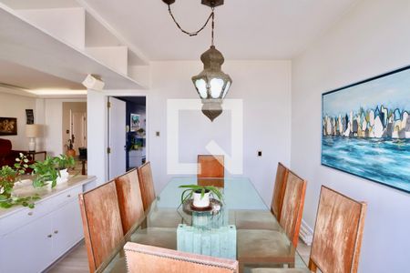 Apartamento à venda com 200m², 4 quartos e 5 vagas Apartamento à venda com 200m², 4 quartos e 5 vagasSala de Jantar