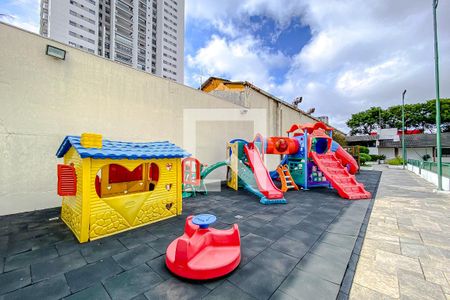 Apartamento à venda com 200m², 4 quartos e 5 vagasÁrea comum - Playground