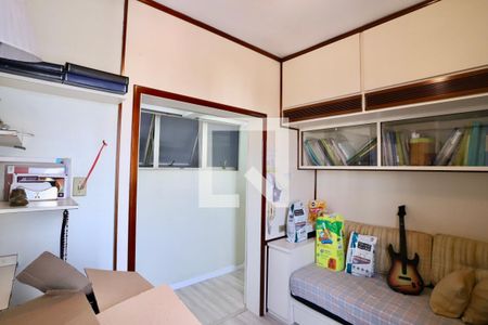 Apartamento à venda com 200m², 4 quartos e 5 vagas Apartamento à venda com 200m², 4 quartos e 5 vagasQuarto 1