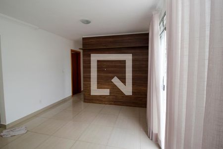 Sala de apartamento para alugar com 3 quartos, 100m² em Ipiranga, Belo Horizonte