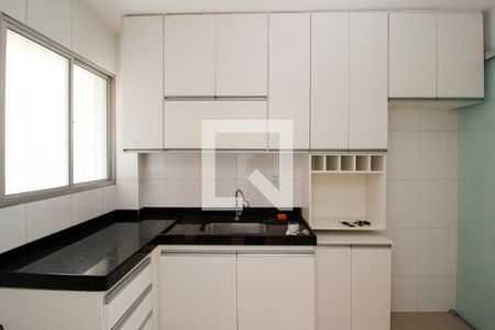 Apartamento para alugar com 100m², 3 quartos e 2 vagas Apartamento para alugar com 100m², 3 quartos e 2 vagasCozinha