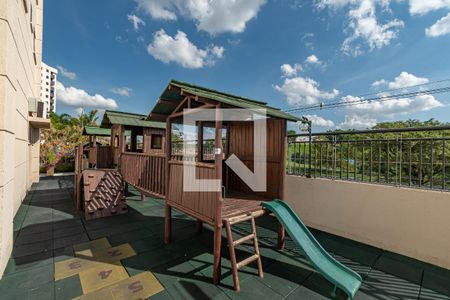 Apartamento à venda com 260m², 3 quartos e 4 vagasÁrea comum - Playground