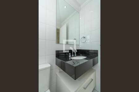 Apartamento à venda com 260m², 3 quartos e 4 vagasBanheiro da Suíte 2