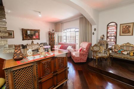 Sala de casa à venda com 4 quartos, 300m² em Vila Dalila, São Paulo