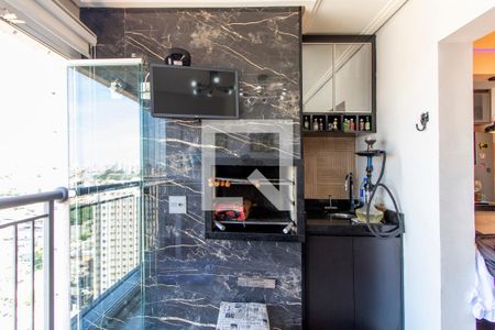 Varanda Sala  de apartamento à venda com 3 quartos, 73m² em Vila Penteado, São Paulo