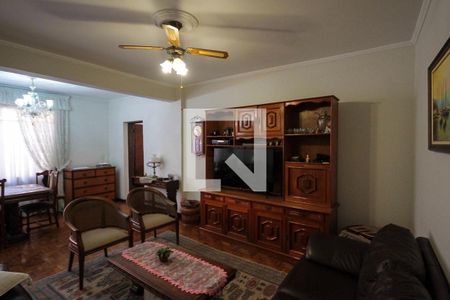 Casa à venda com 480m², 2 quartos e 2 vagasSala