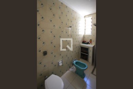 Casa à venda com 480m², 2 quartos e 2 vagasBanheiro