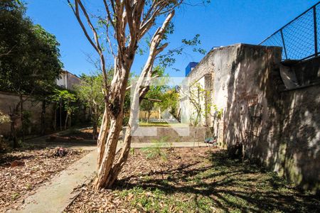 Casa à venda com 480m², 2 quartos e 2 vagasQuintal