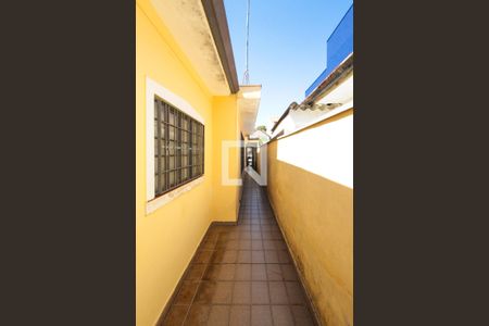 Casa à venda com 480m², 2 quartos e 2 vagasCorredor Lateral