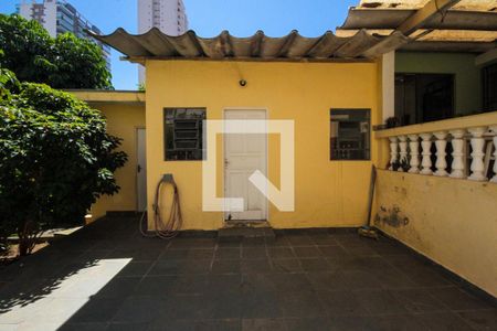 Casa à venda com 480m², 2 quartos e 2 vagasQuintal