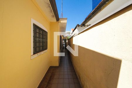Casa à venda com 480m², 2 quartos e 2 vagasCorredor Lateral
