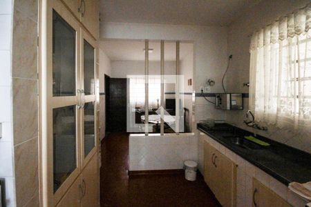 Casa à venda com 480m², 2 quartos e 2 vagasCozinha