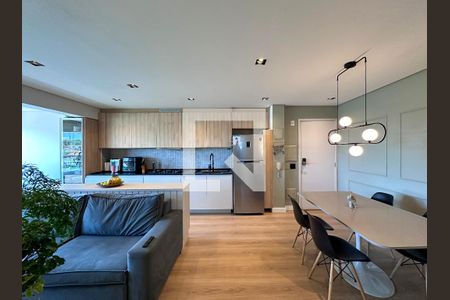 Sala de apartamento para alugar com 2 quartos, 68m² em Jardim Aeroporto, São Paulo