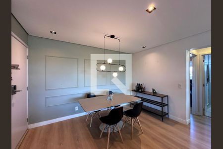 Sala de apartamento para alugar com 2 quartos, 68m² em Jardim Aeroporto, São Paulo