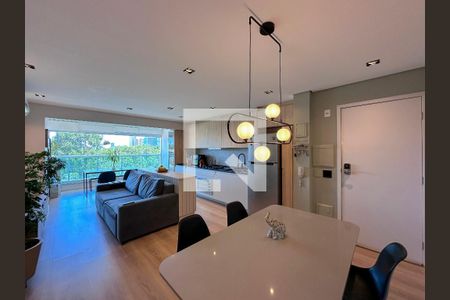 Sala de apartamento para alugar com 2 quartos, 68m² em Jardim Aeroporto, São Paulo