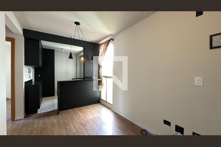 Sala de apartamento para alugar com 2 quartos, 55m² em Fanny, Curitiba