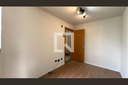 Sala de apartamento para alugar com 2 quartos, 55m² em Fanny, Curitiba