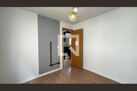 Quarto 1 de apartamento para alugar com 2 quartos, 55m² em Fanny, Curitiba
