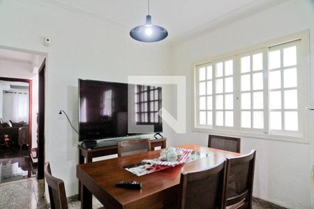 Casa à venda com 180m², 3 quartos e 2 vagasCozinha