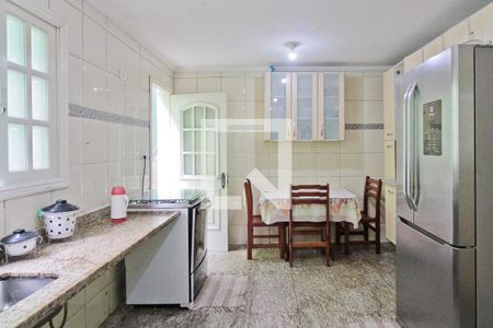 Casa à venda com 180m², 3 quartos e 2 vagasCozinha