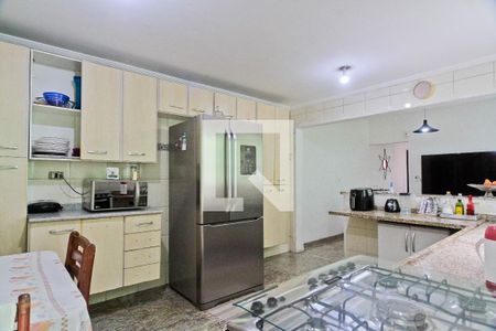 Casa à venda com 180m², 3 quartos e 2 vagasCozinha