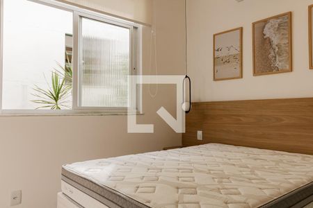 Quarto de apartamento à venda com 1 quarto, 35m² em Copacabana, Rio de Janeiro