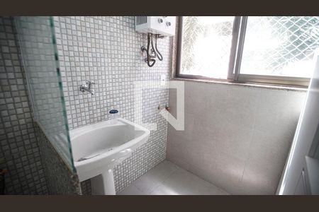 Apartamento à venda com 70m², 2 quartos e 1 vagaÁrea de Serviço