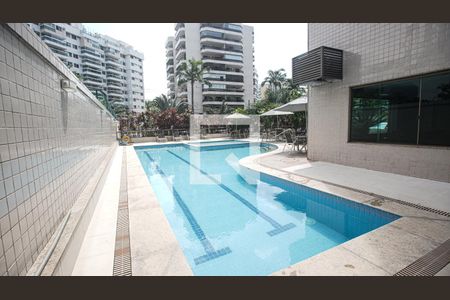 Apartamento à venda com 70m², 2 quartos e 1 vagaÁrea comum - Piscina