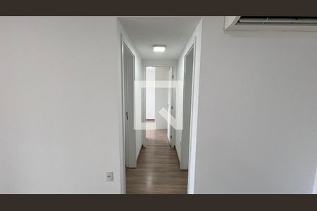 Corredor de apartamento para alugar com 2 quartos, 71m² em Pinheiros, São Paulo