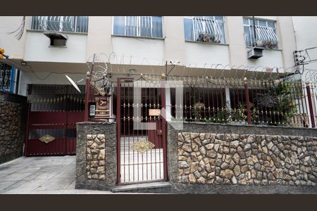 Apartamento à venda com 50m², 2 quartos e 1 vaga Apartamento à venda com 50m², 2 quartos e 1 vagaFachada