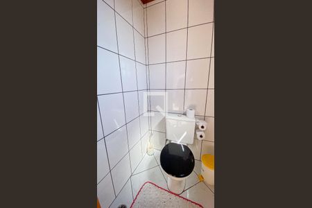 Casa à venda com 232m², 3 quartos e 2 vagasBanheiro 3