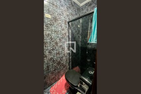 Casa à venda com 232m², 3 quartos e 2 vagasBanheiro da Suíte