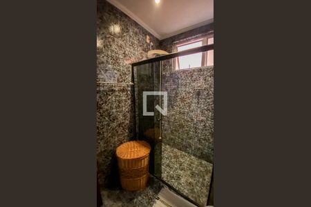 Casa à venda com 232m², 3 quartos e 2 vagasBanheiro